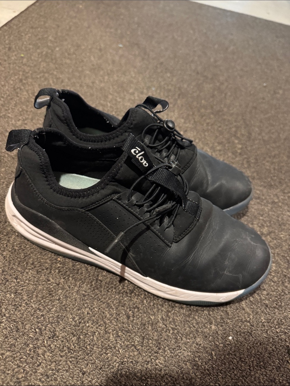 Women’s CLOVE nursing shoes
